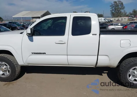 2021 Toyota Tacoma Access Cab z USA, uszkodzony, nr VIN 3TYRX5GN7MT008637